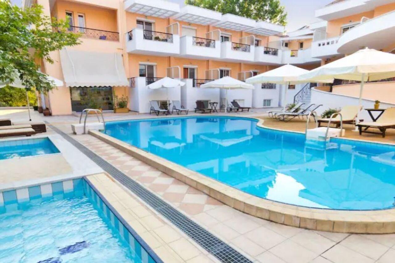 Filia Hotel And Apartments Limenas  Bagian luar foto