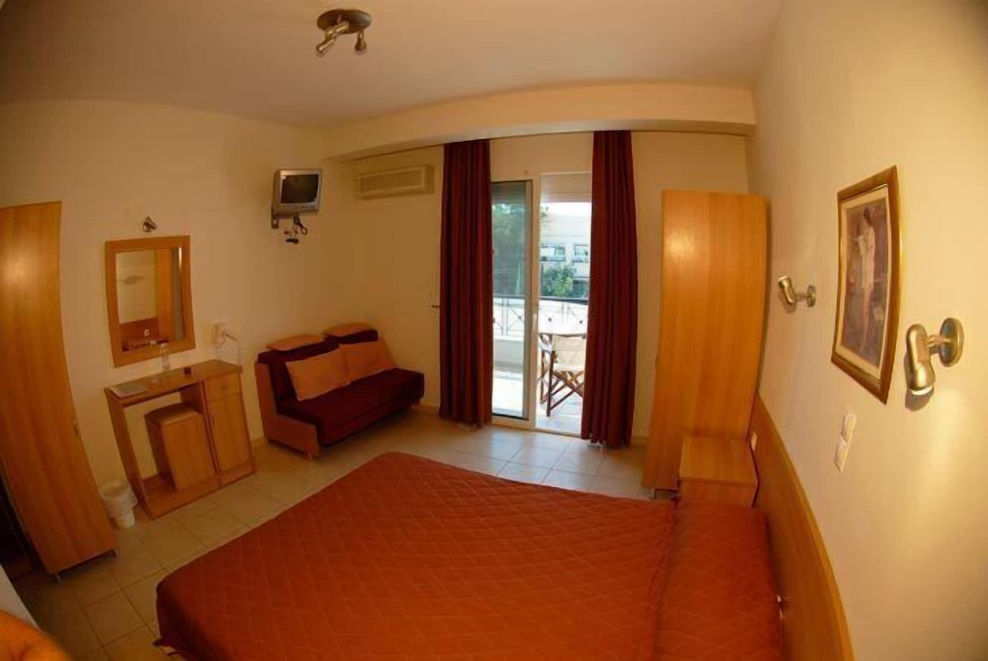 Filia Hotel And Apartments Limenas  Bagian luar foto