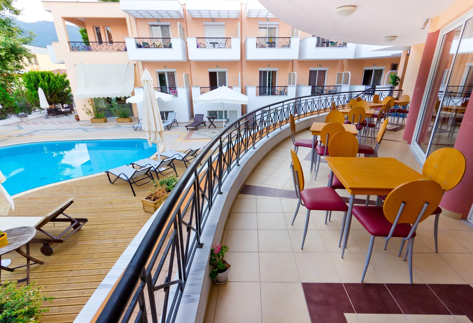 Filia Hotel And Apartments Limenas  Bagian luar foto