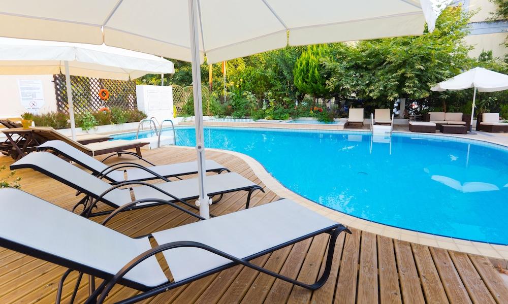 Filia Hotel And Apartments Limenas  Bagian luar foto