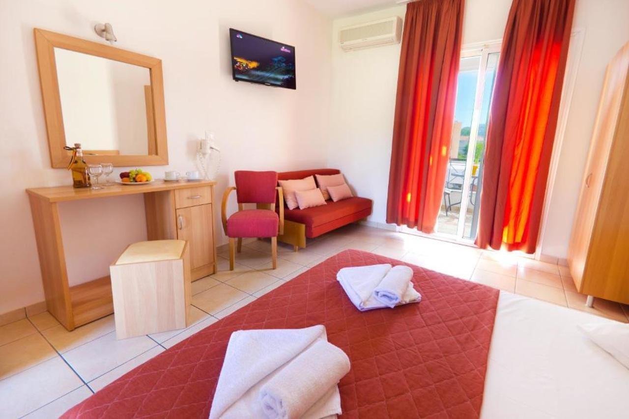 Filia Hotel And Apartments Limenas  Bagian luar foto